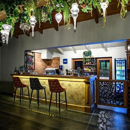 Albero Hotel Perama  Dış mekan fotoğraf
